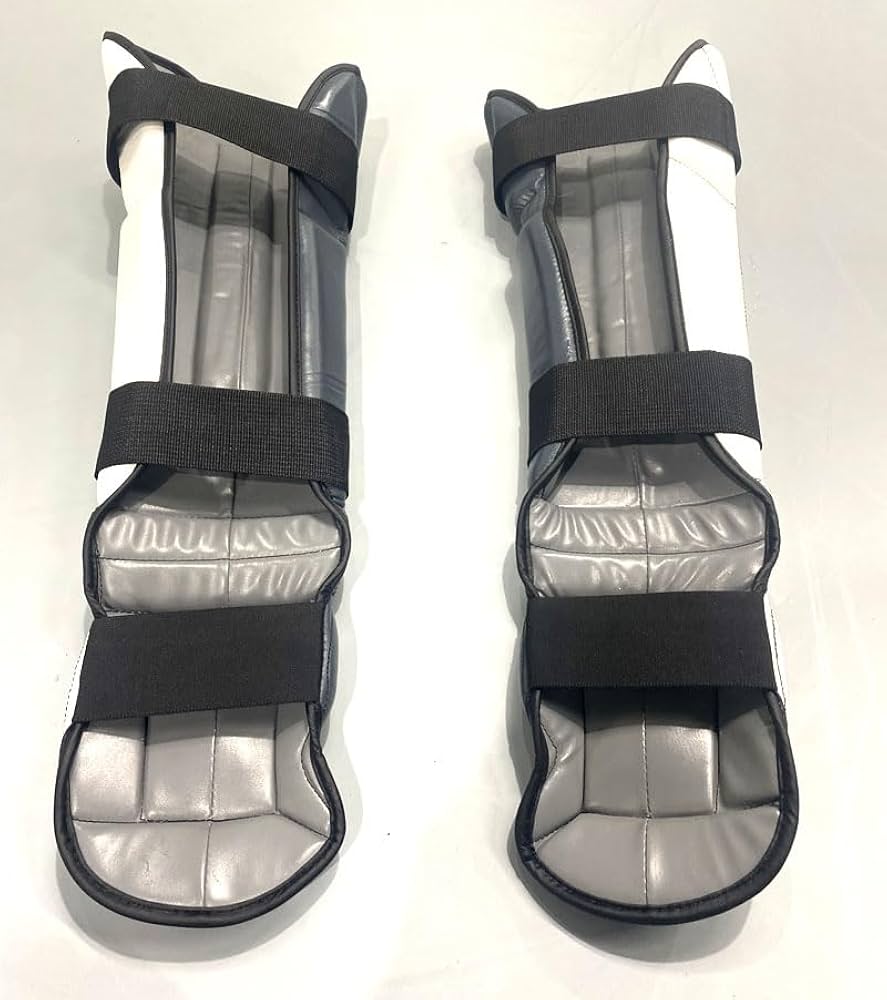 格闘技　レガース　GRIT Amazon | GRIT 2301 MMA SUPER FIT SHIN GUARD GRAY/総合格闘技